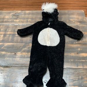 Skunk baby costume